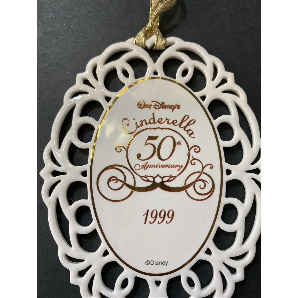 Disney Cinderella 50th‎ Anniversary 1999 Ceramic Oval Ornament Lace 3.75